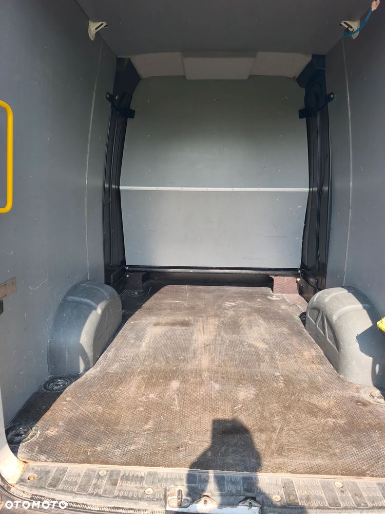 Volkswagen Crafter - 10