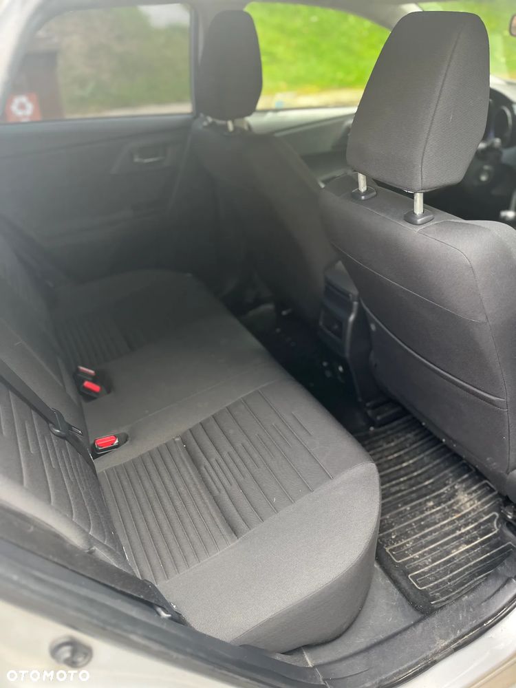 Toyota Auris 1.6 D-4D Dynamic - 4