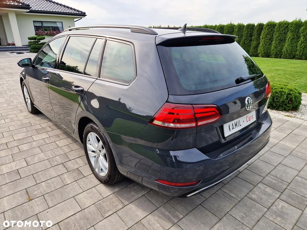 Volkswagen Golf - 5