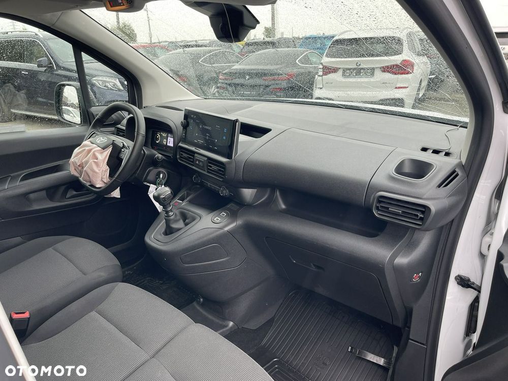 Toyota Proace City - 11