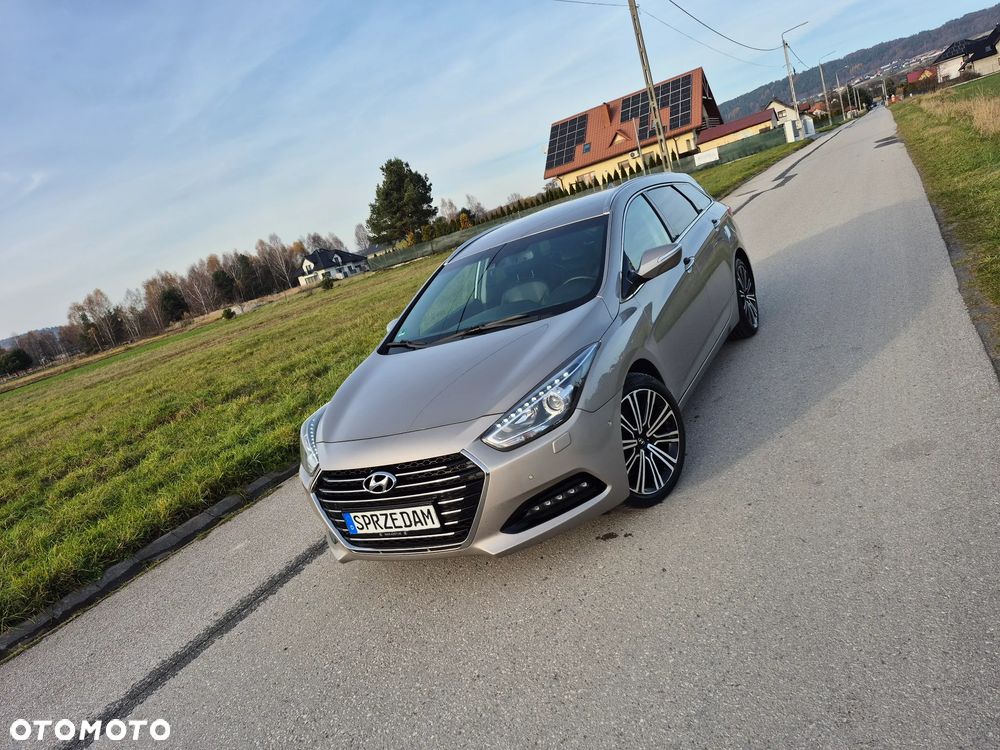 Hyundai i40 Kombi 1.7 CRDi DCT Premium - 3