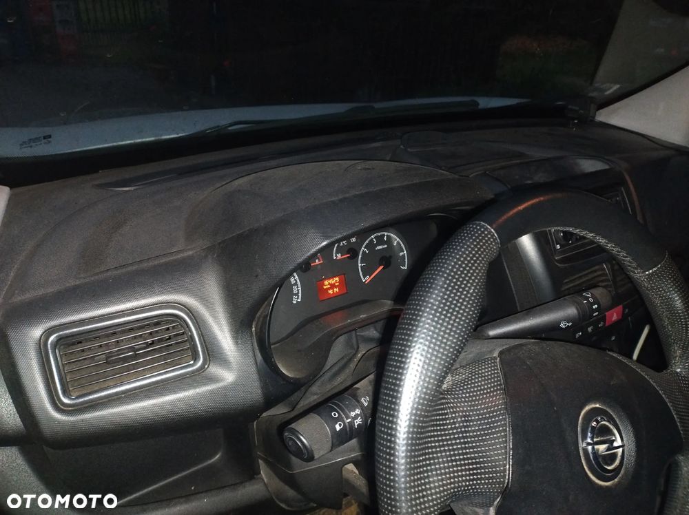 Opel Combo - 11