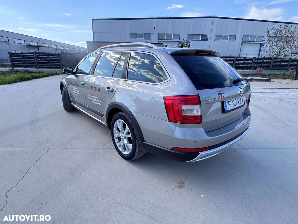 Skoda Octavia 2.0 TDI 4x4 DSG Scout - 3