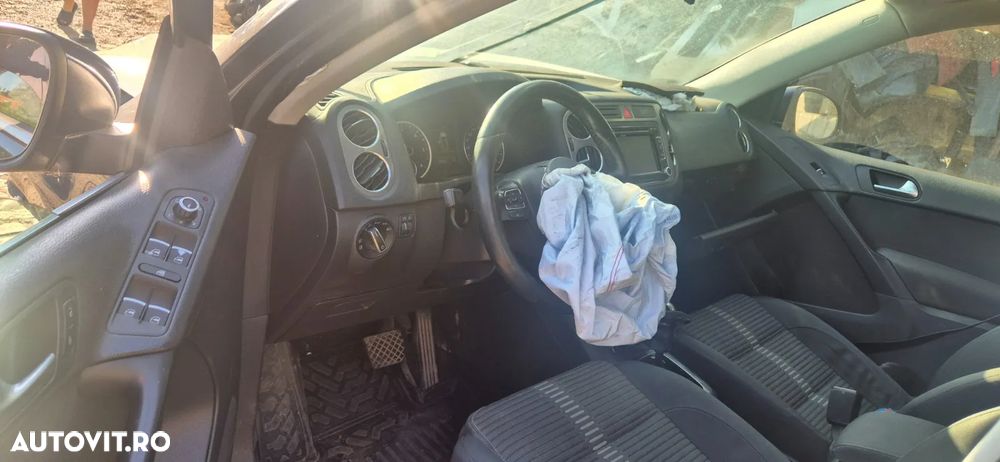 Usa spate dezechipata VW Tiguan 5N 2010 - 3