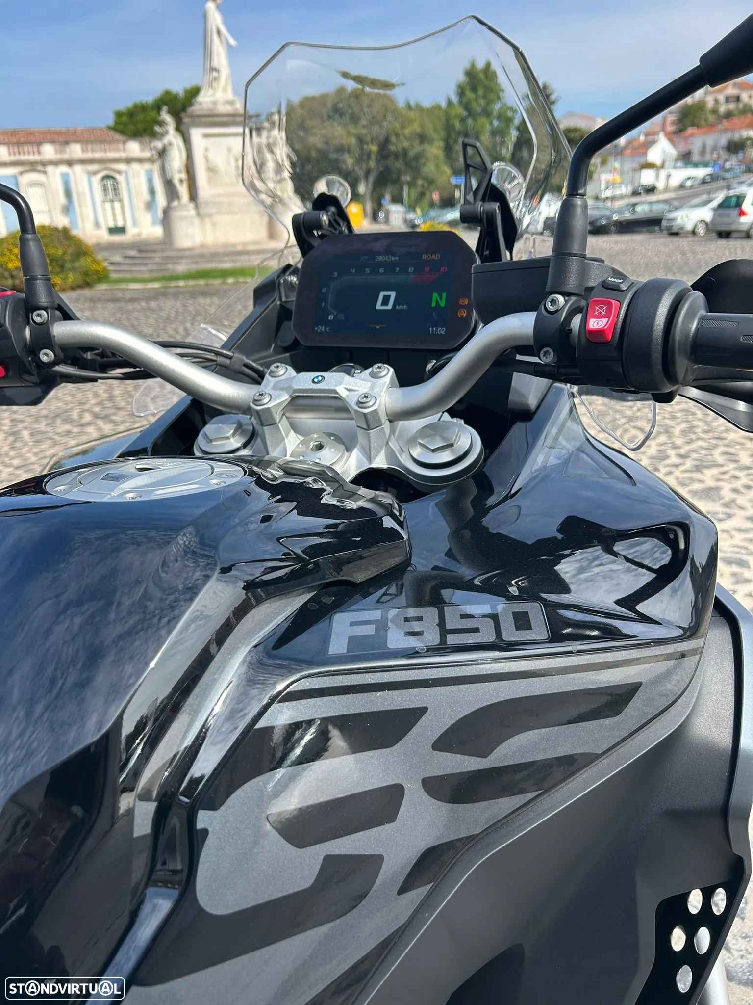 BMW F 850 GS Adventure TRIPLE BLACK - 3
