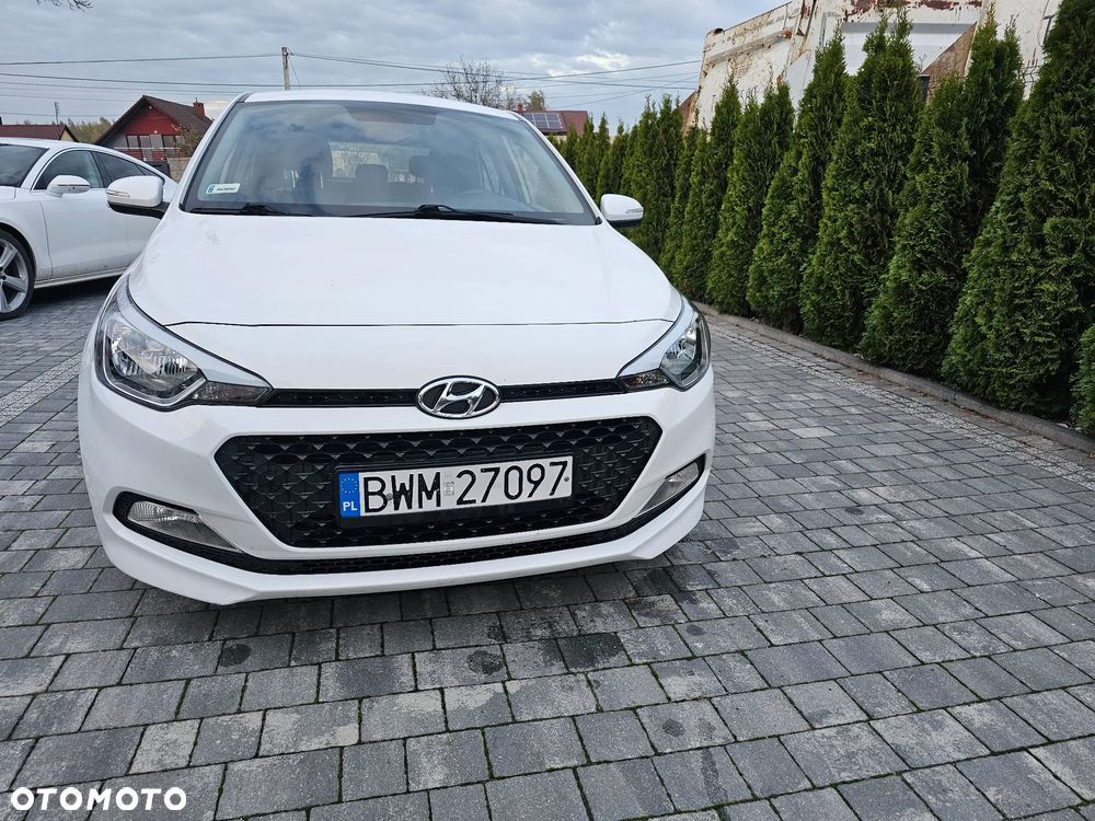 Hyundai i20 1.2 Classic + - 8