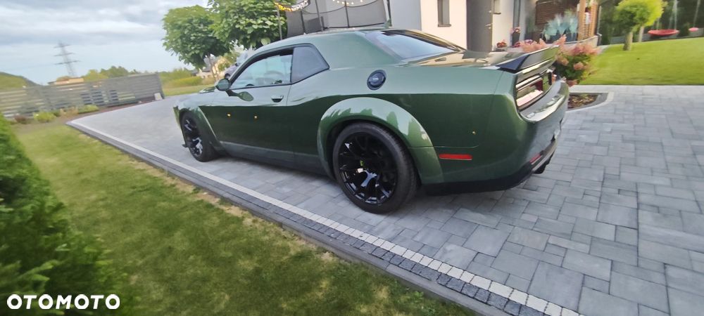Dodge Challenger 5.7 R/T - 2