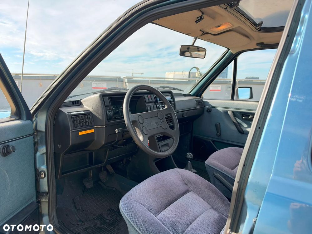 Volkswagen Jetta - 17