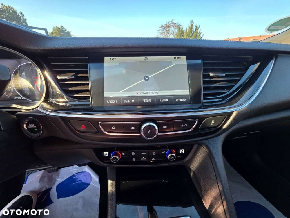 Opel Insignia - 12