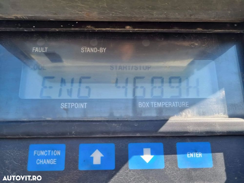 Schmitz Cargobull FRIGO MEGA si TRANSPORT CONFECTII PE UMERASE - 14