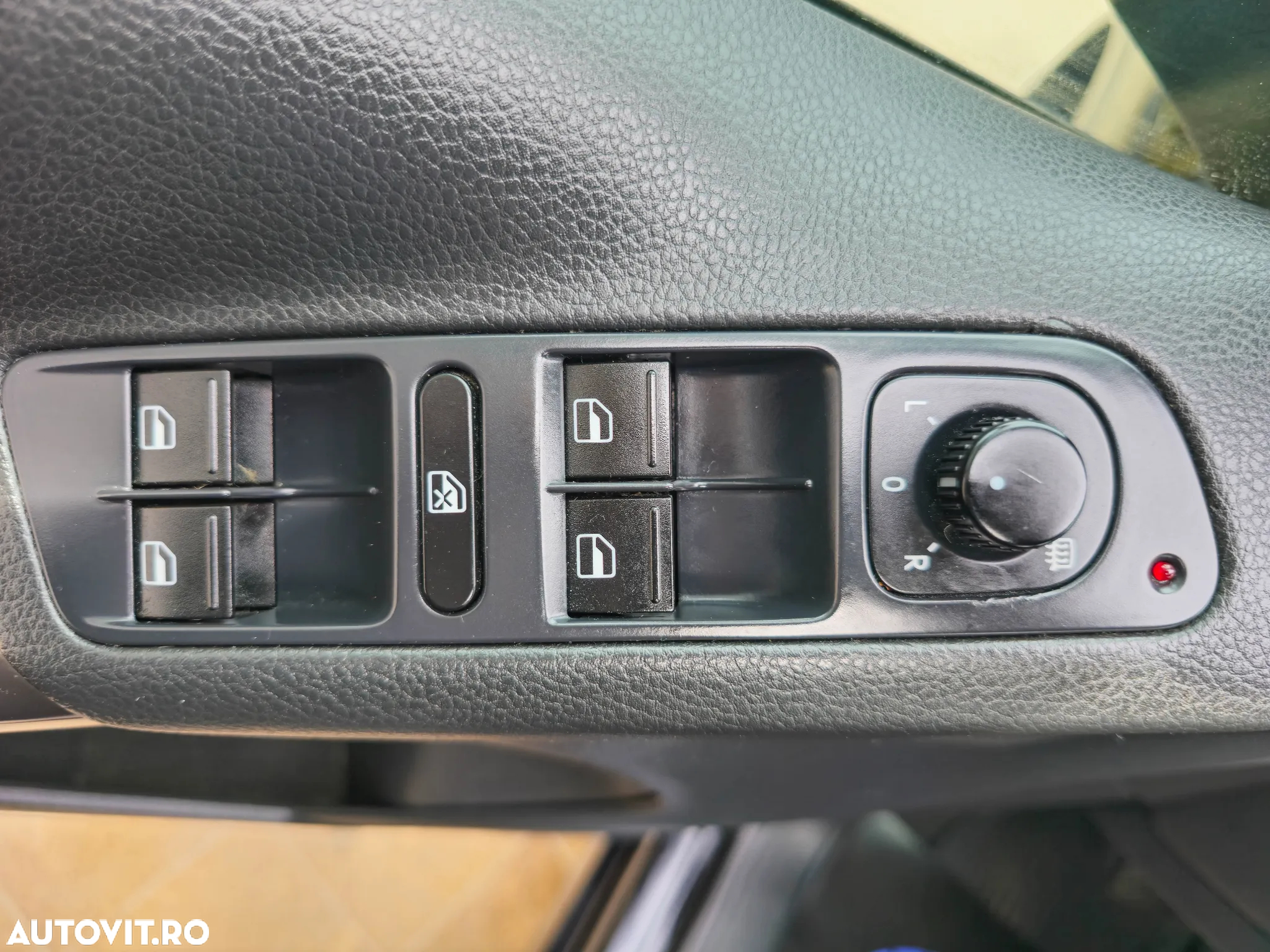 Volkswagen Tiguan - 13