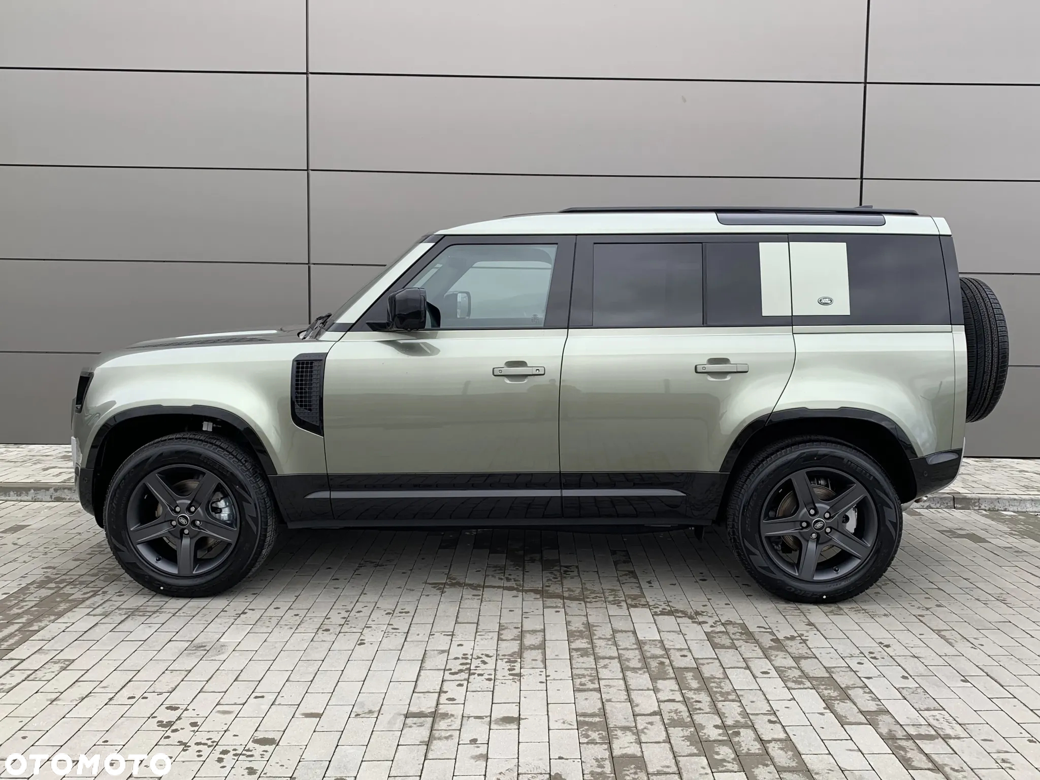 Land Rover Defender 110 D200 SE - 5