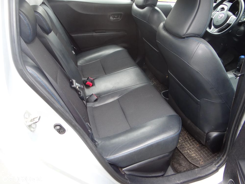 Toyota Yaris - 8