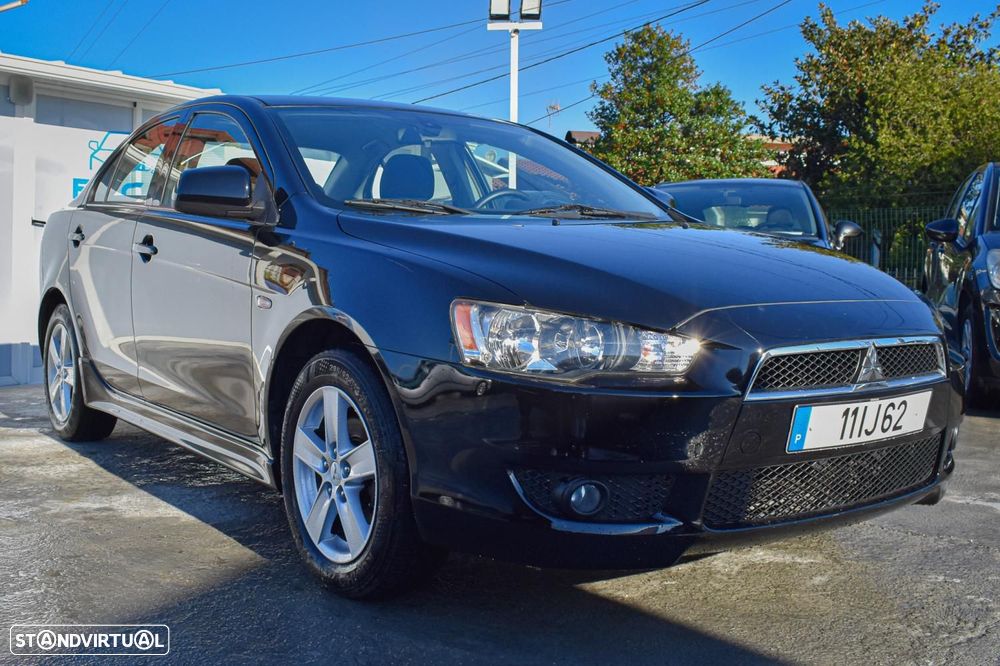 Mitsubishi Lancer 1.5 Invite - 2