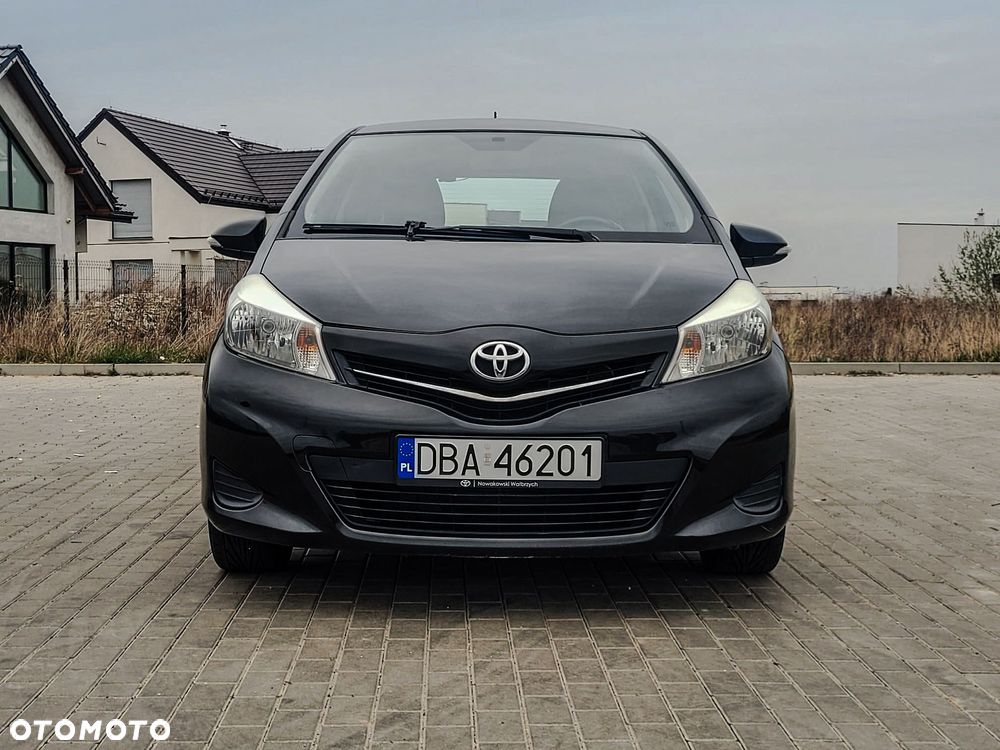 Toyota Yaris 1.33 Premium - 6