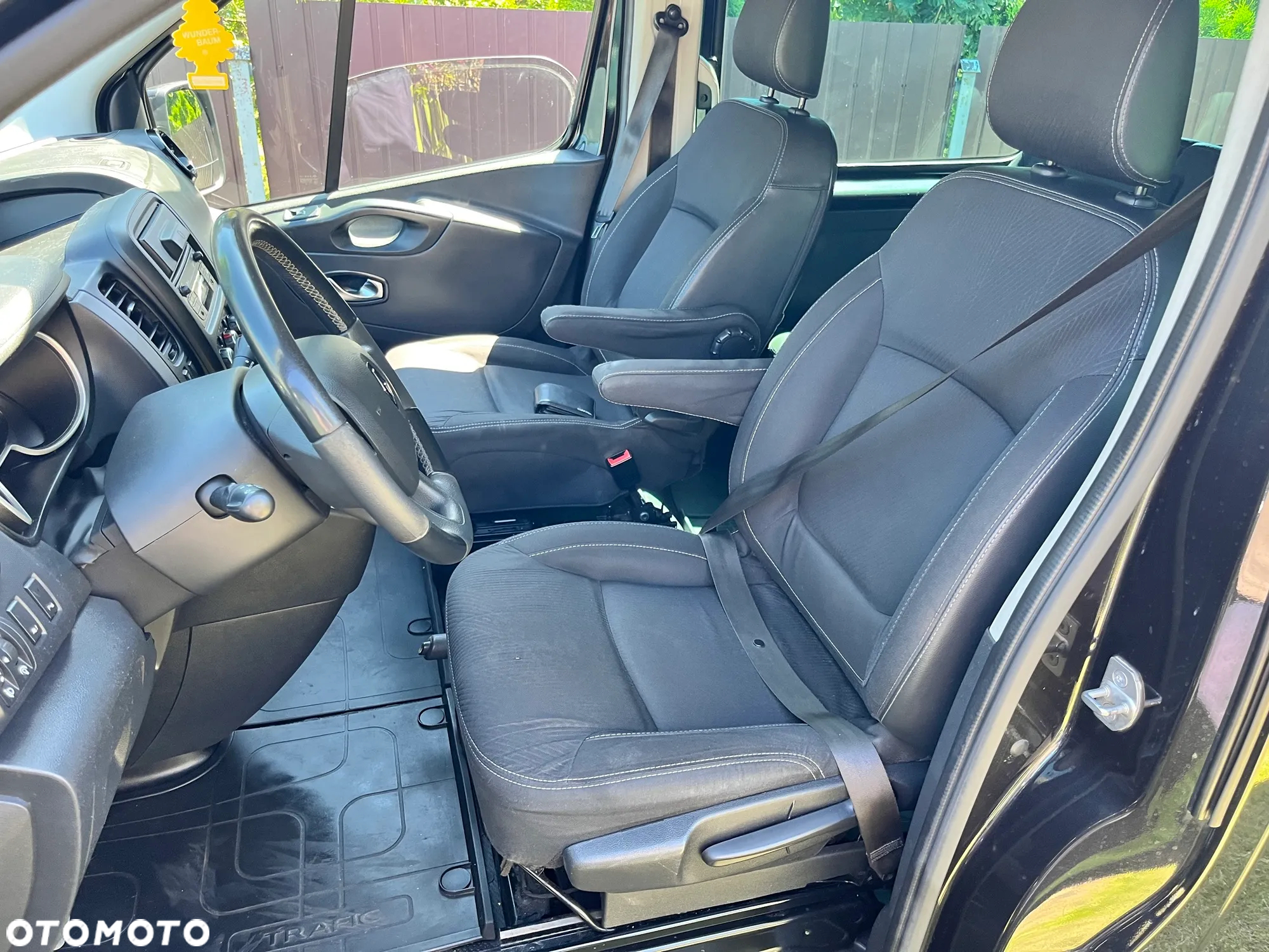 Renault Trafic Grand SpaceClass 2.0 dCi - 10