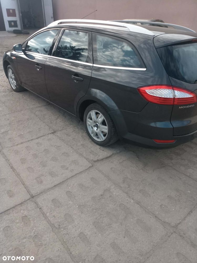 Ford Mondeo 2.0 TDCi Black Magic - 10