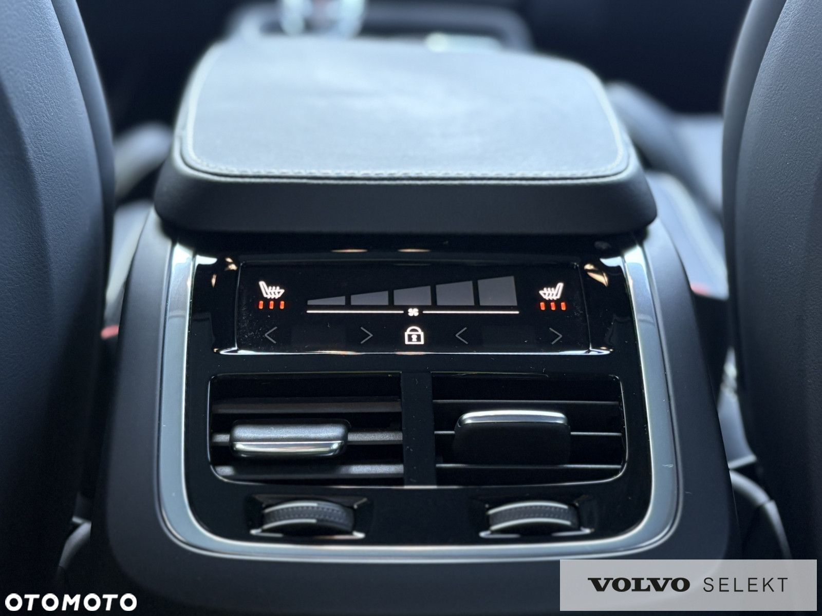 Volvo XC 90 - 22