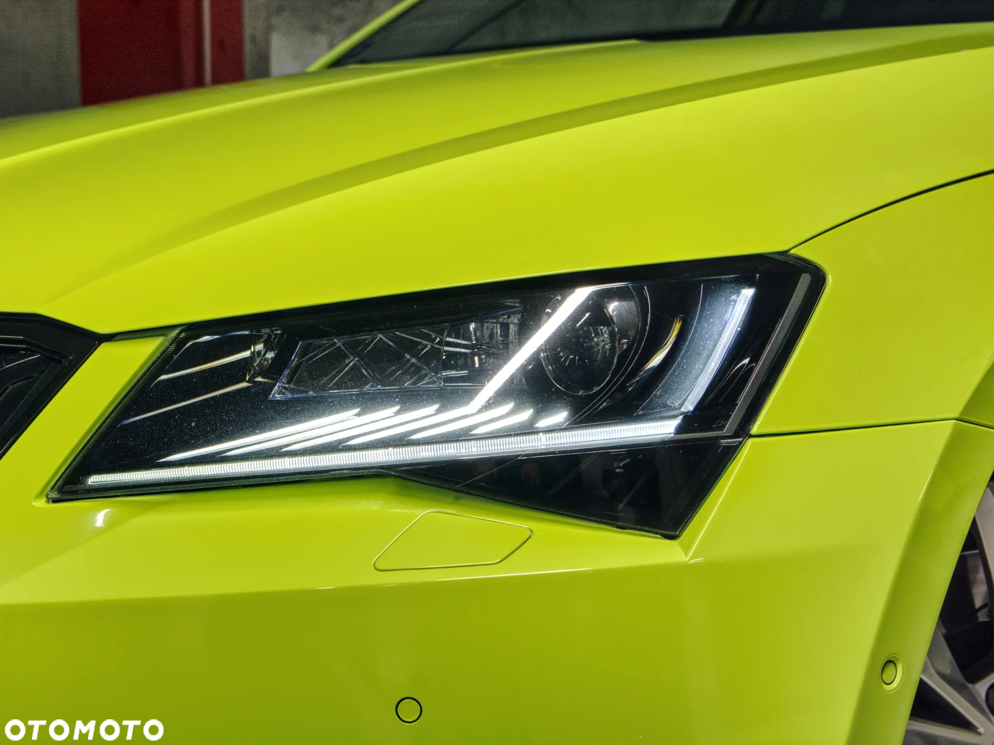 Skoda Superb 2.0 TSI 4x4 L&K DSG - 12