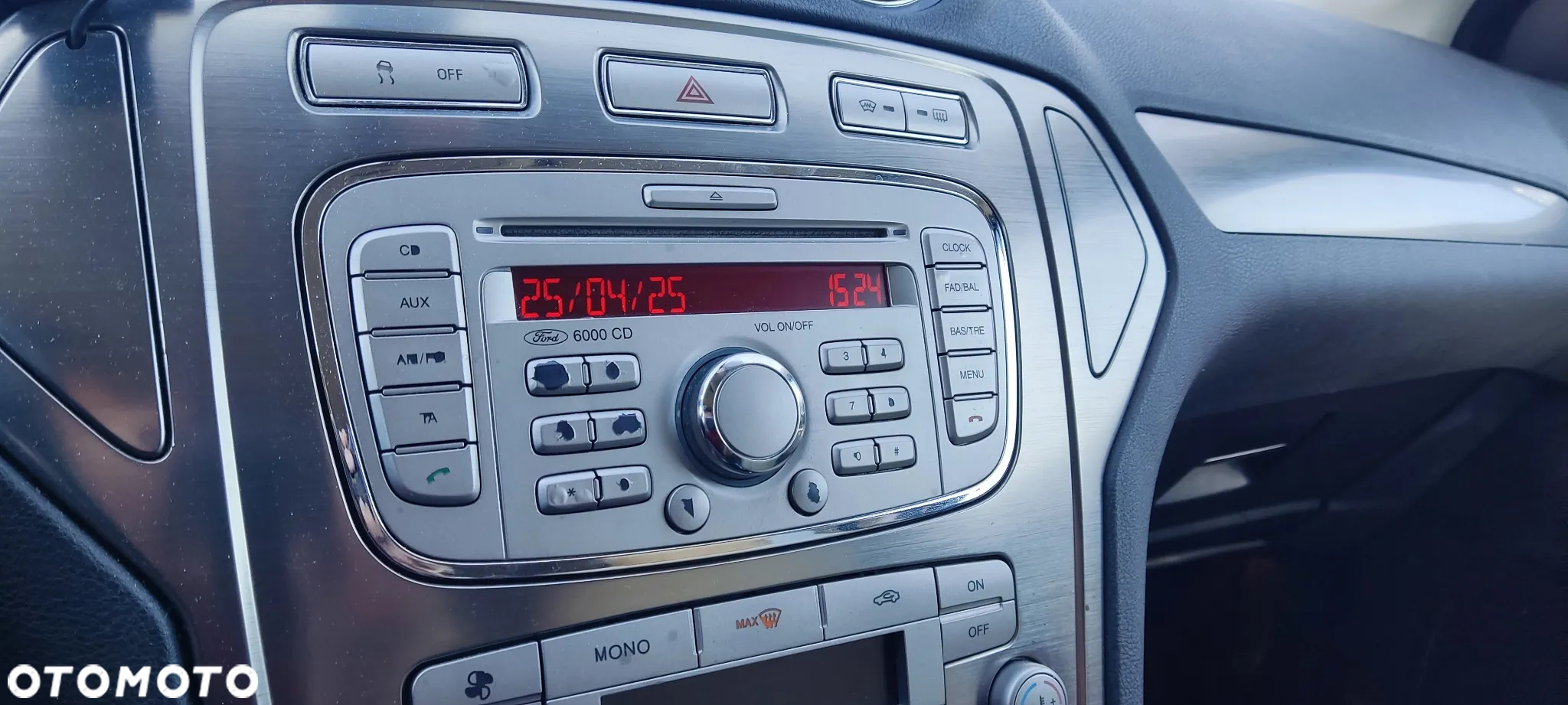Ford Mondeo 2.0 Turnier Ghia - 11