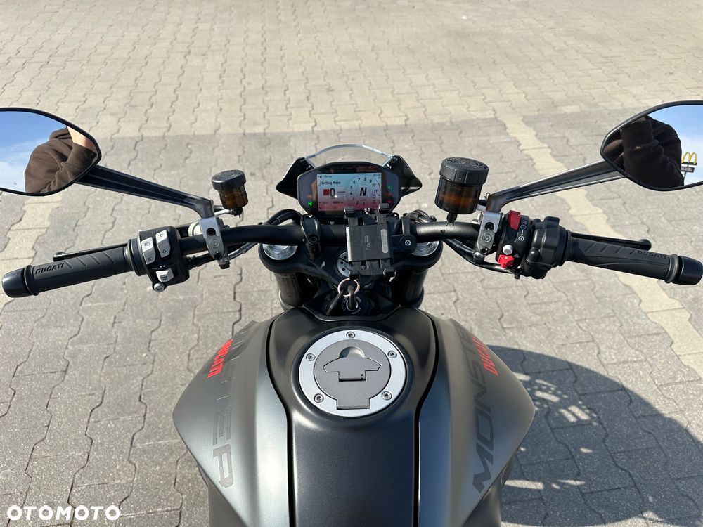 Ducati Monster - 17