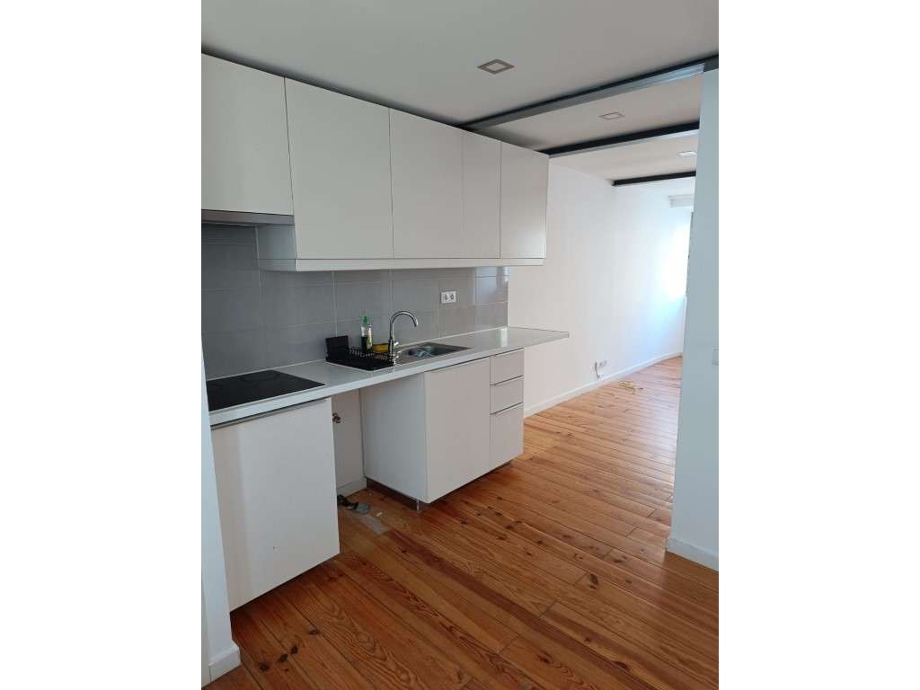 Apartamento T2 - Totalmente remodelado em Belém - Lisboa - Grande imagem: 3/27