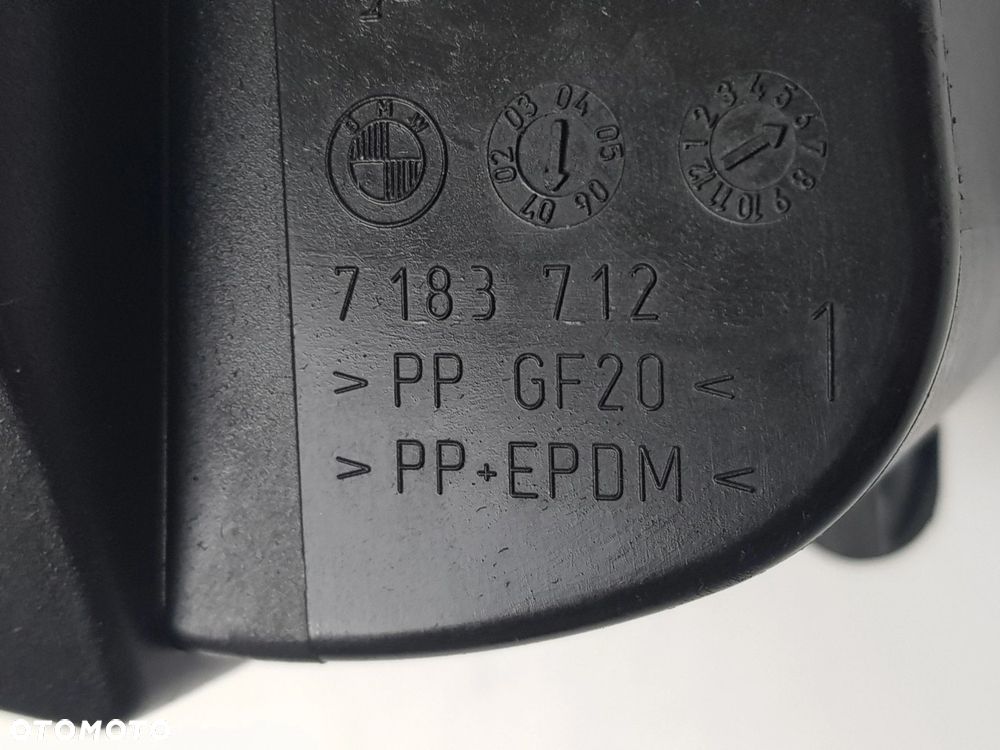 Klapka wlewu paliwa BMW E60 E61 Seria 5 7183712 - 8