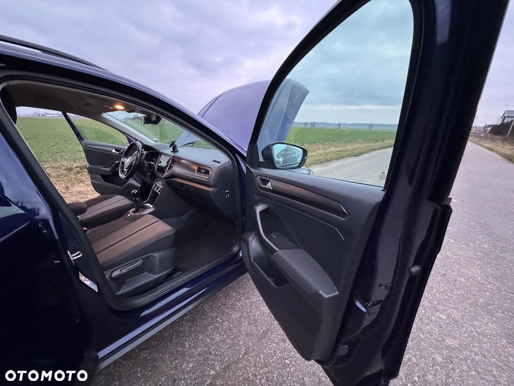 Volkswagen T-Roc - 22