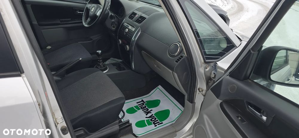 Suzuki SX4 2.0 DDiS 4x4 Style - 23