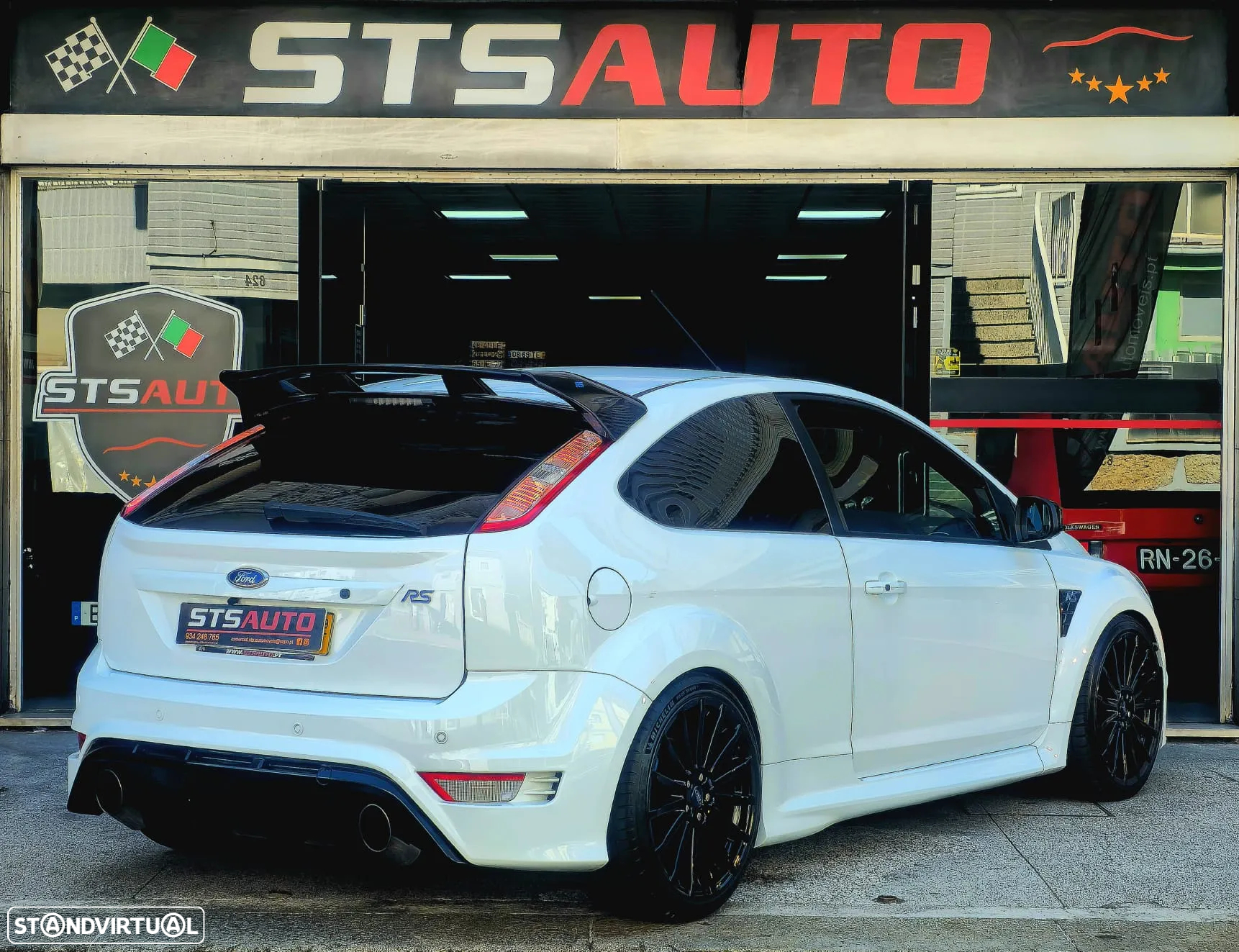 Ford Focus 2.5 T RS - 13