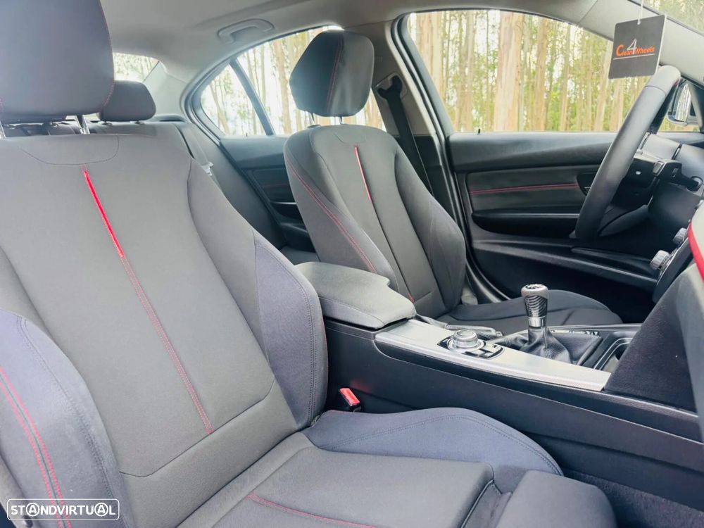 BMW 320 d Pack M - 38