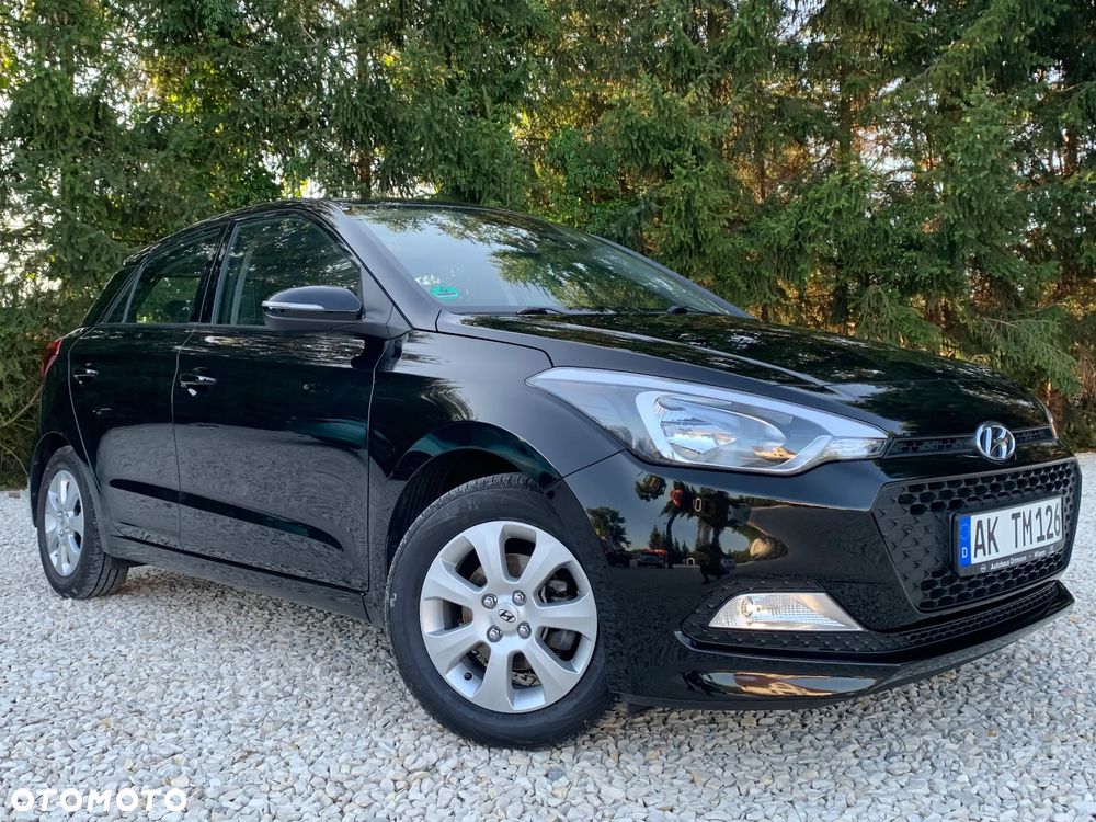 Hyundai i20 1.2 Fifa World Cup Edition - 17