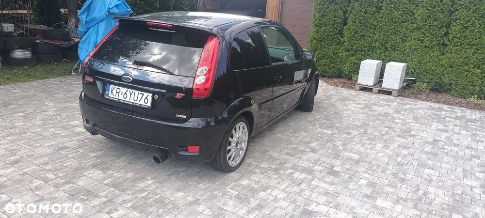 Ford Fiesta 1.6 TDCi Sport - 4