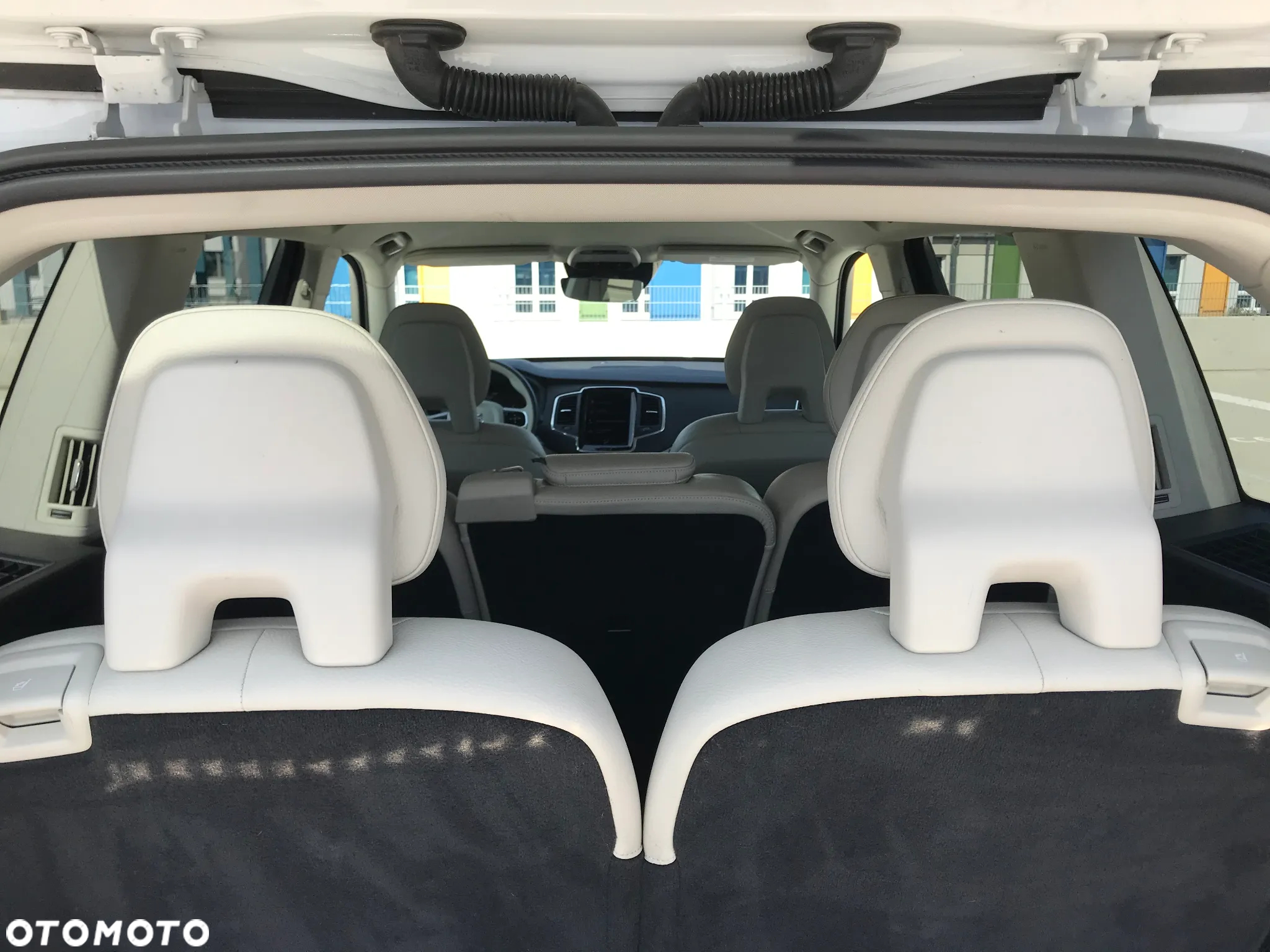 Volvo XC 90 T8 AWD Plug-In Hybrid R-Design 7os - 29