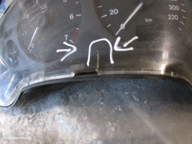 Quadrante 09228753EB OPEL ASTRA G CARAVAN 2001 1.4 90CV 5P CINZA KM/H DIGITAL Danificado - 2