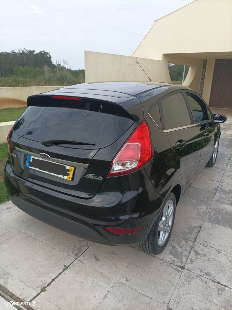Ford Fiesta 1.5 TDCi Titanium - 6