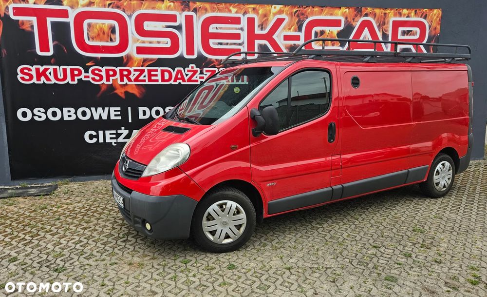 Opel Vivaro - 1
