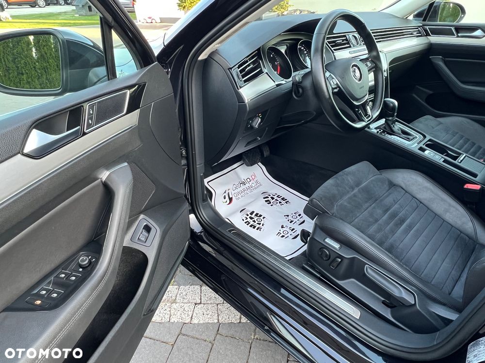 Volkswagen Passat Variant 2.0 TDI SCR 4Motion DSG Highline - 21