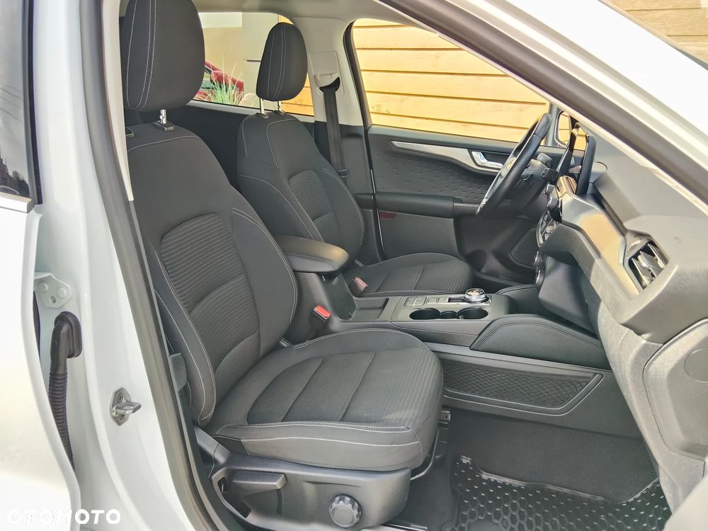 Ford Kuga 2.0 EcoBlue 4x4 TITANIUM - 26
