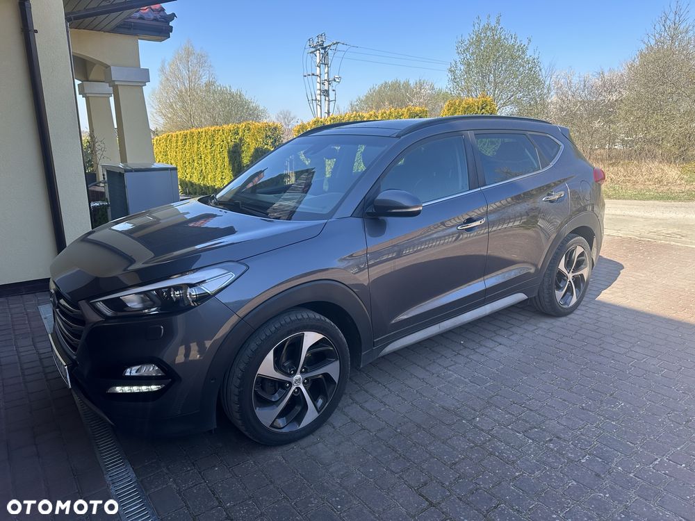 Hyundai Tucson - 2