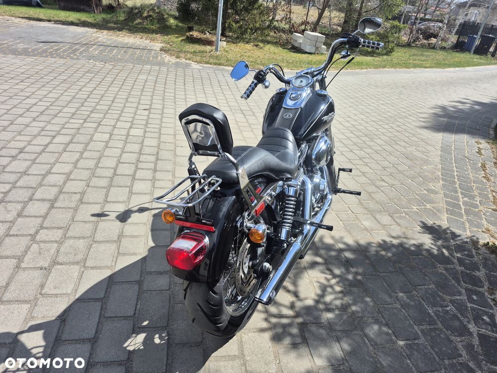 Harley-Davidson Dyna Super Glide - 4
