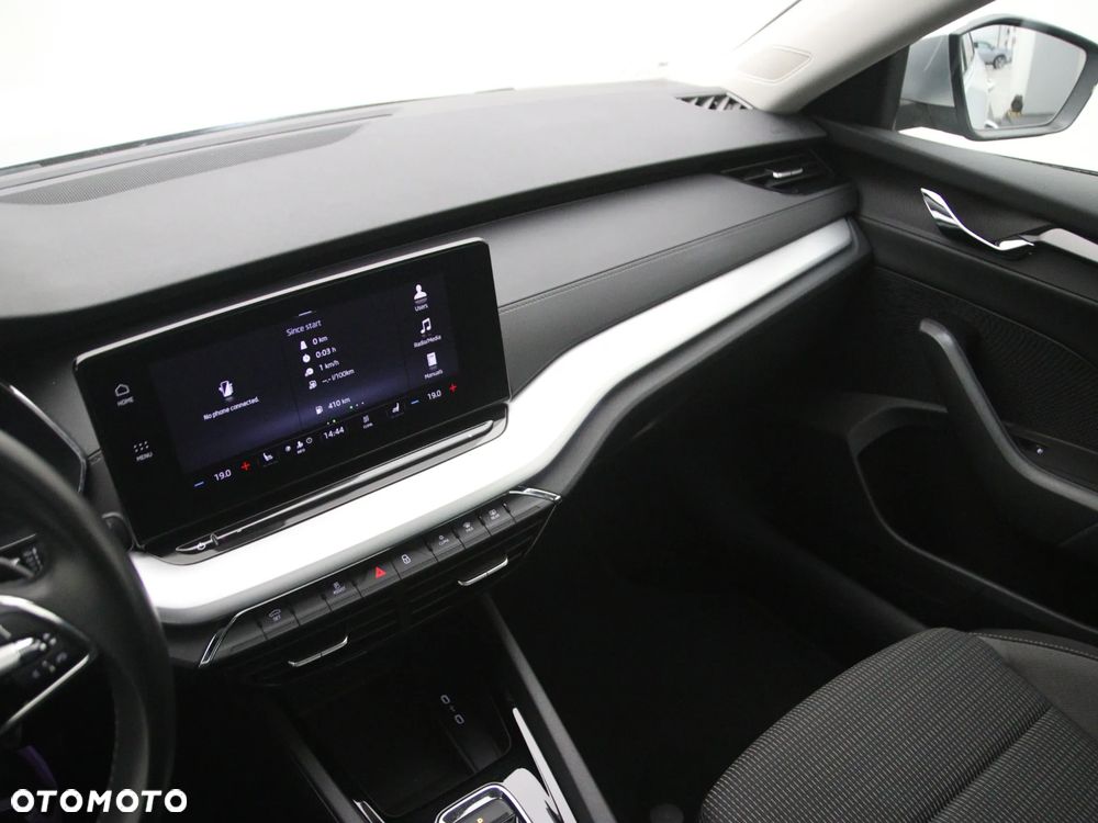 Skoda Octavia 2.0 TDI SCR Clever DSG - 21