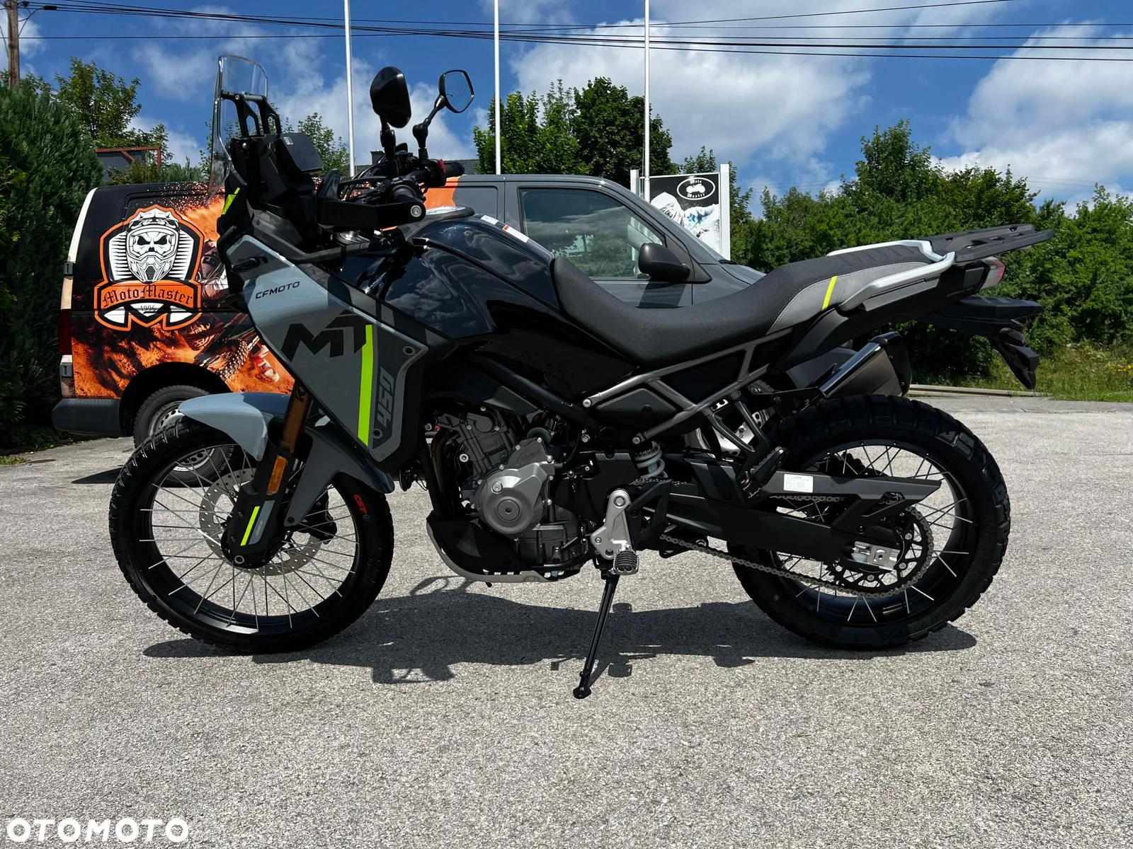 CFMoto MT - 11