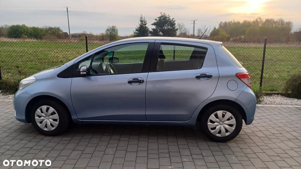 Toyota Yaris 1.0 VVT-i - 8