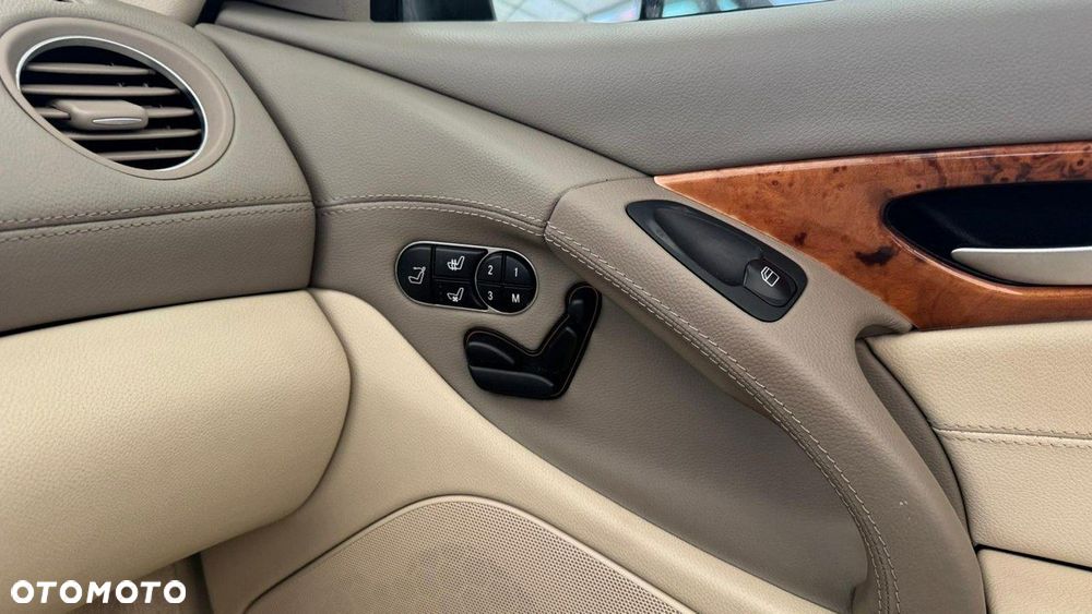 Mercedes-Benz SL - 40