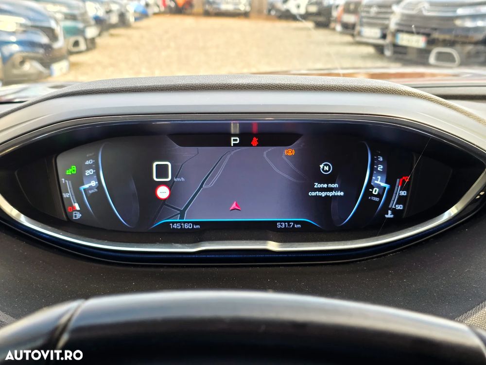 Peugeot 3008 THP 165 EAT6 Stop & Start Allure - 28