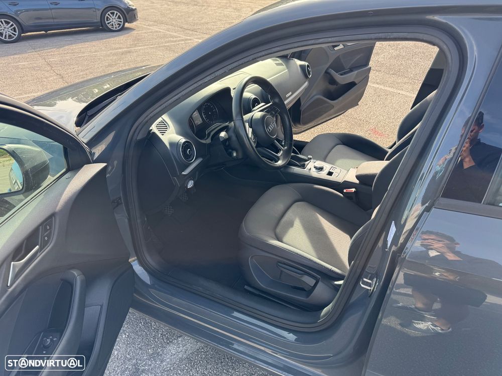 Audi A3 Limousine 30 TDI - 16