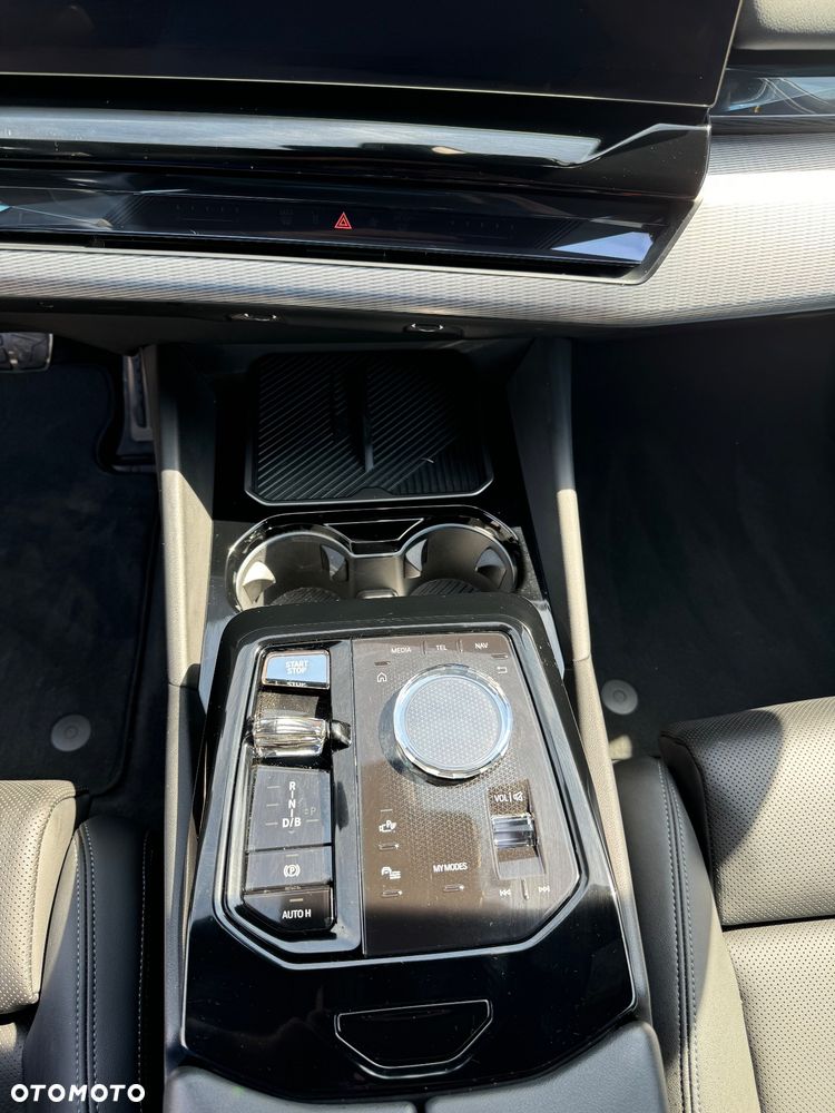 BMW i5 83.9kWh eDrive40 M Sport Edition - 19