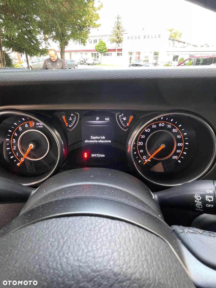 Jeep Wrangler - 19