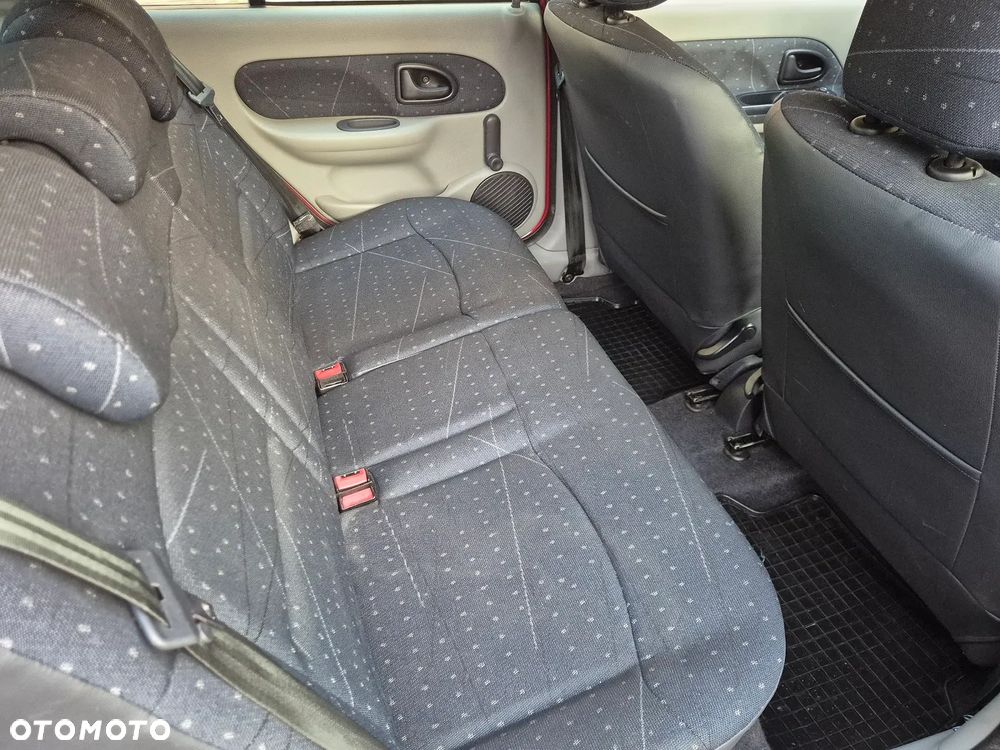 Renault Clio - 26